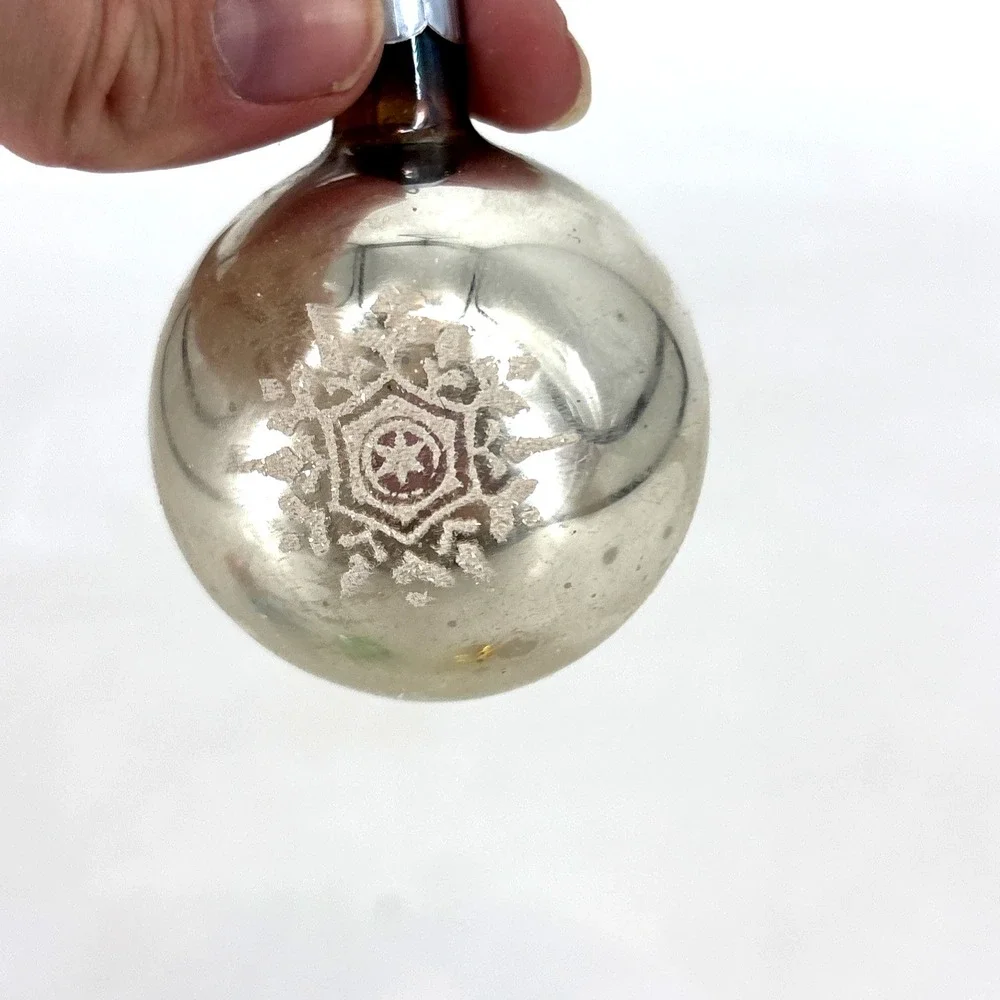 Vintage Lot 5 Stenciled Christmas Ornaments Mercury‎ Glass Shiny Brite Made USA
